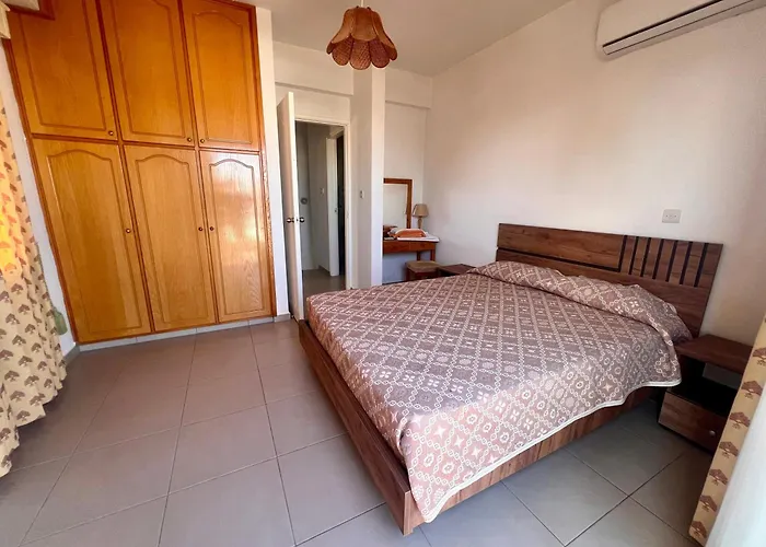 Lägenhet Dimma Seaside Paphos