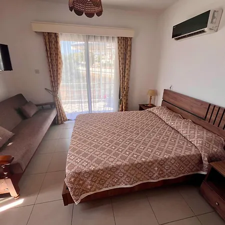 Dimma Seaside Apartament Paphos